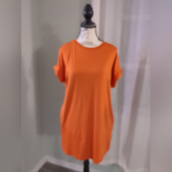 SHEIN Dresses & Skirts - **3/$10** Shein Orange Dress Size Small